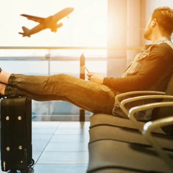 Sinalização digital para aeroportos