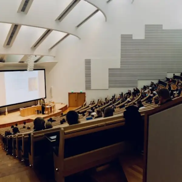 Sinalização digital para universidades