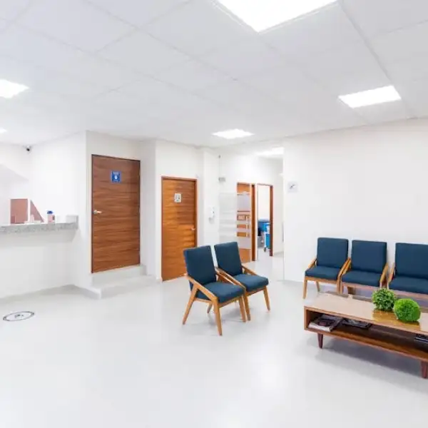 sinalização digital para saúde, sala de espera