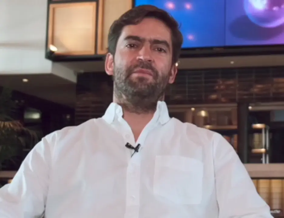 Grupo MYT - Estudo de Caso de Sinalização Digital do Setor de Restaurantes